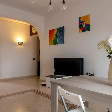Saba's House * Neapol